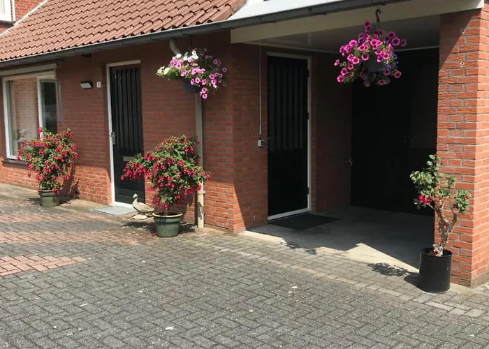 Oons Hoes Tatil Evi *